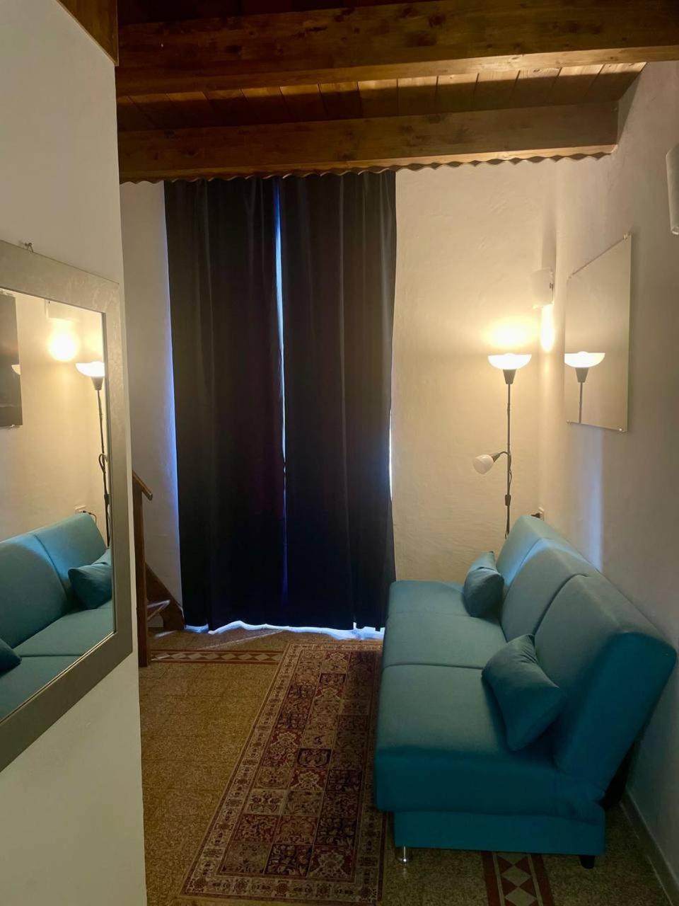 Onlyrooms V - Central & Train Station Cagliari Extérieur photo
